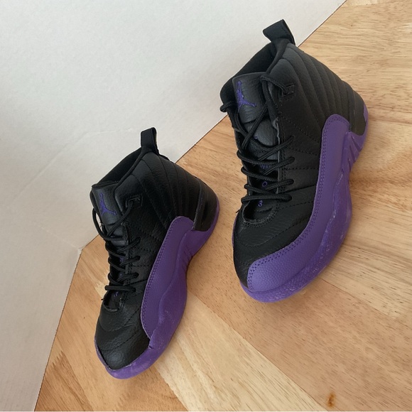 Nike Air Jordan 12 Retro Shoes Youth Kid Black Purple Girl Sneaker Lace Up Sz 13 - Picture 2 of 11